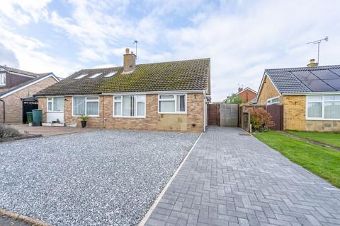 2 bedroom semi-detached bungalow for sale, The Green, Pagham