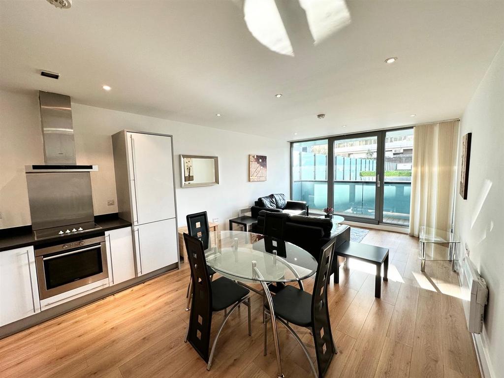 Kitchen Dining Area