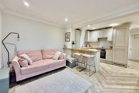 1 bedroom apartment for sale, Wycombe Lane, Wooburn Green HP10