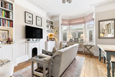 2 bedroom apartment for sale, Tooting Bec Road, SW17