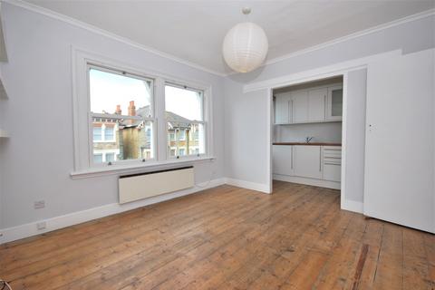 1 bedroom flat to rent, Oakhurst Grove East Dulwich SE22