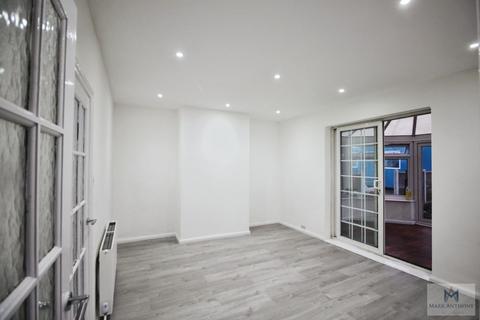 3 bedroom semi-detached house to rent, Southbury Road, Enfield, EN3