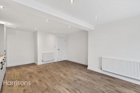 3 bedroom semi-detached house to rent, Salcombe Grove, Bolton * AVAILABLE NOW *