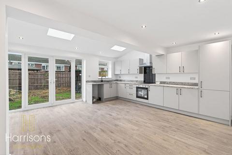 3 bedroom detached house to rent, Somerton Road, Bolton * AVAILABLE NOW *