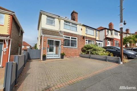 Hazel Avenue, Runcorn, WA7 4BL