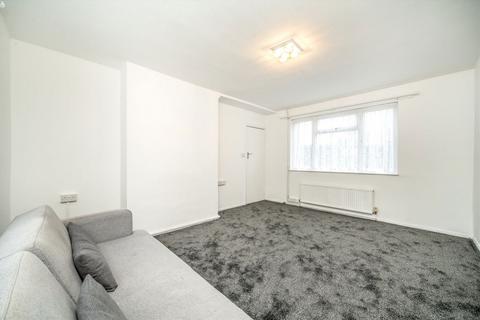 undefined, Queenswood Avenue, Hounslow TW3