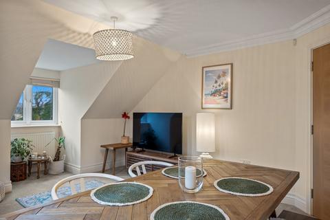 2 bedroom apartment for sale, Reigate Hill, Reigate
