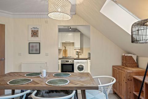 2 bedroom apartment for sale, Reigate Hill, Reigate