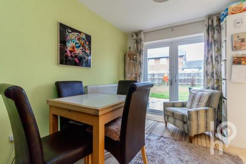 3 bedroom semi-detached house for sale, Crocus Avenue, Sheerness ME12