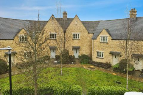 3 bedroom terraced house for sale, Orpet Place, Cirencester, Gloucestershire