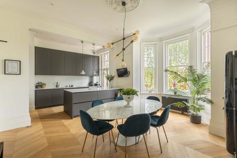 2 bedroom flat for sale, Molyneux Park Road, Tunbridge Wells, TN4