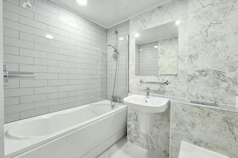 2 bedroom apartment for sale, Devonshire Road, Hatch End