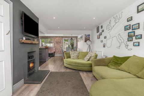 3 bedroom terraced house for sale, New Road, Banbury OX15