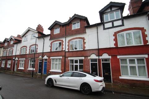 undefined, Hawthorn Mount, Leeds, West Yorkshire, LS7