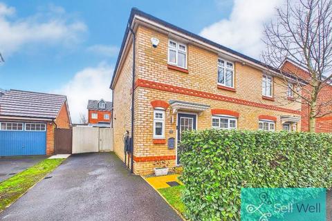 3 bedroom semi-detached house for sale, Thorne Crescent, Manchester M28