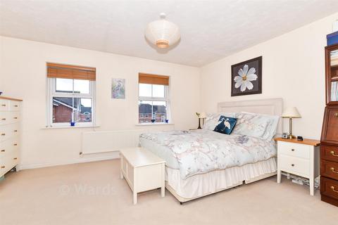 4 bedroom townhouse for sale, Old School Place, Maidstone ME14