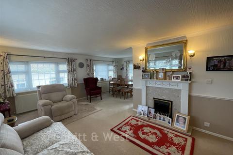 undefined, Newhaven Heights, Newhaven BN9