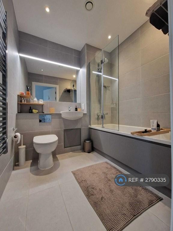 Main Bathroom