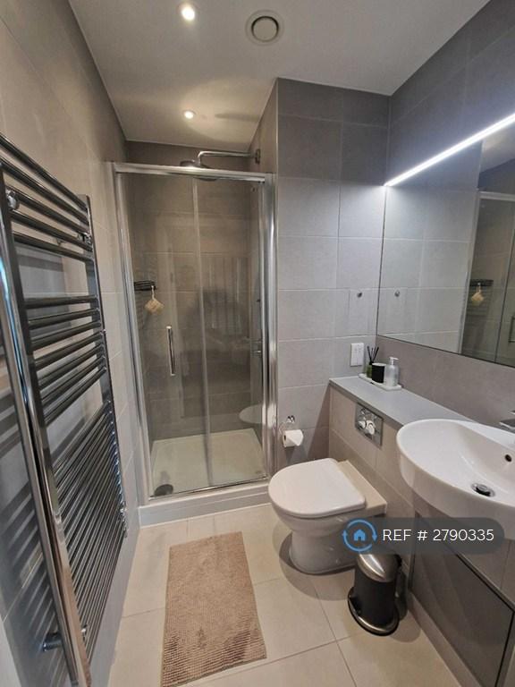 Ensuite Bathroom
