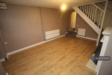 2 bedroom terraced house to rent, New St, Torrington, EX38