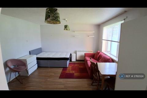 undefined, Swaythling Close, London, N18