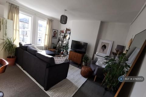 1 bedroom flat to rent, Chelsham Rd, London, SW4