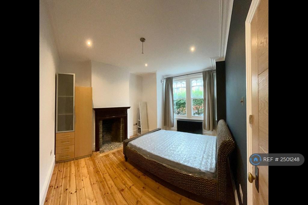 Bedroom #1 (View 1)
