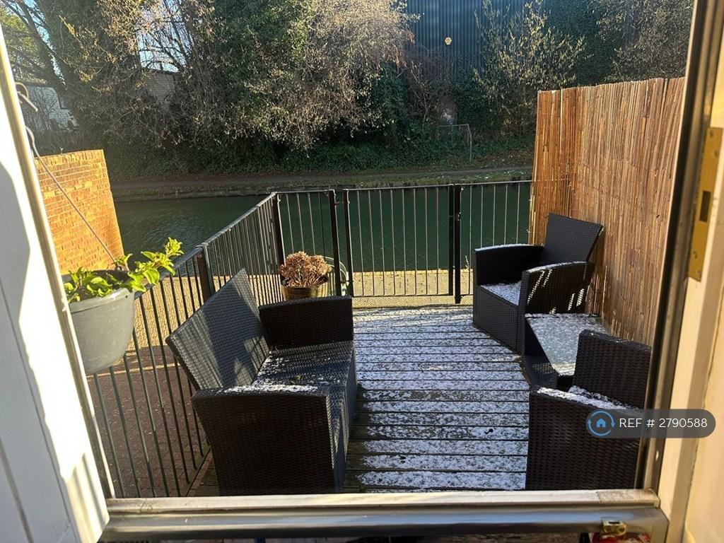 Patio 3