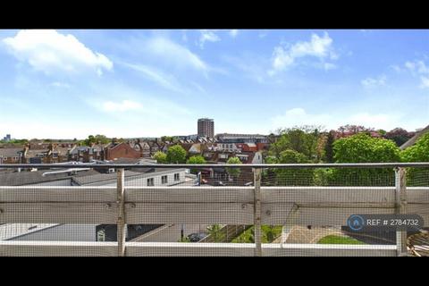 undefined, Beddington Garden, Wallington, SM6