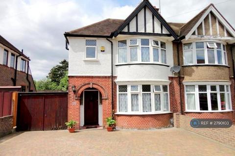 undefined, Wychwood Avenue, Luton, LU2