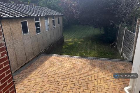 undefined, Wychwood Avenue, Luton, LU2