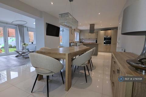 3 bedroom detached house to rent, Teal Close, Wesham, Preston, PR4