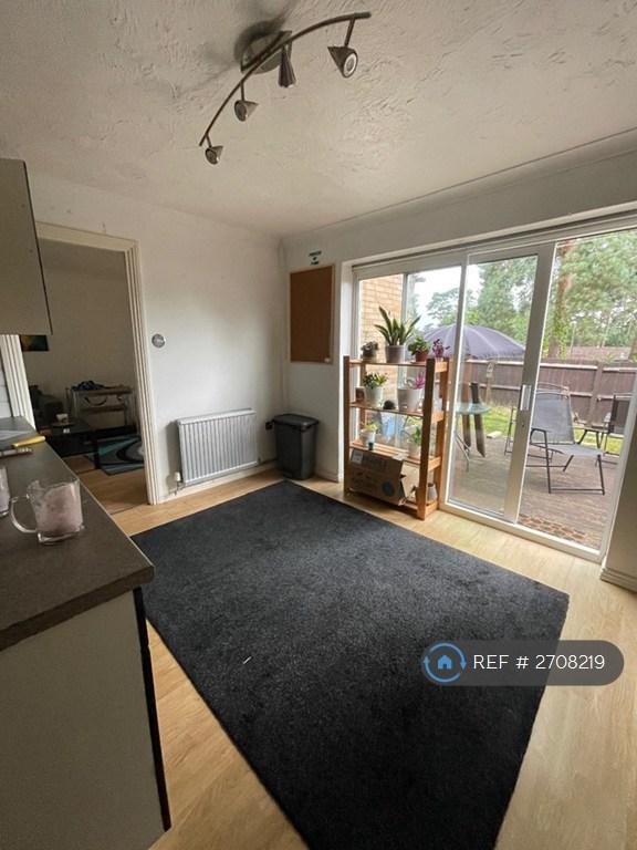 Kitchen Facing Garden