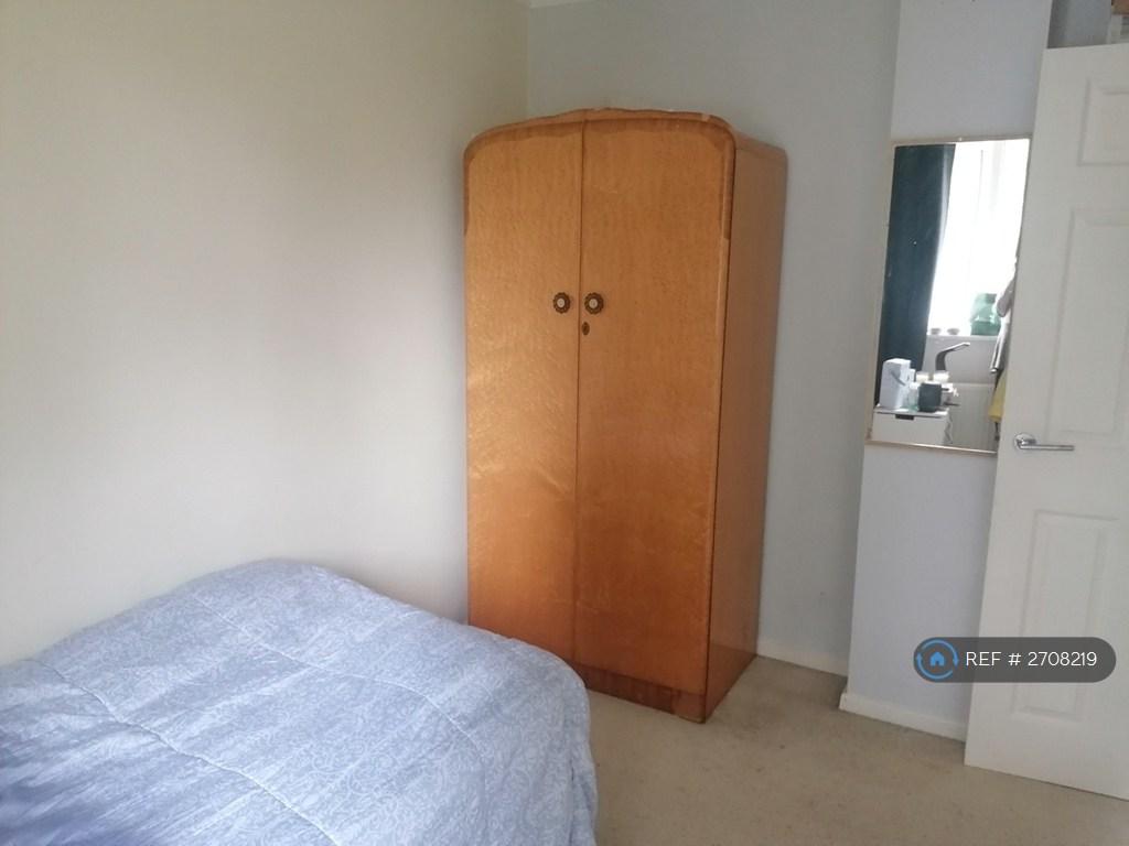 Wardrobe &amp; Shelves Behind Door