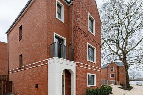 undefined, Fairway Drive, London, SW17 0QA