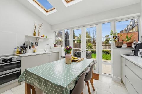 2 bedroom flat for sale, Kingston Road, Wimbledon Chase, London, SW20 8JX