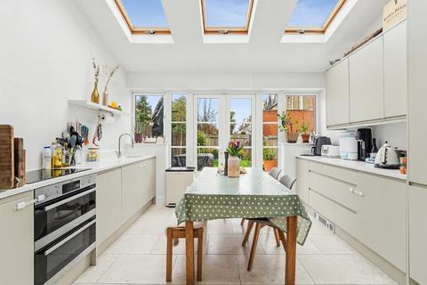2 bedroom flat for sale, Kingston Road, Wimbledon Chase, London, SW20 8JX