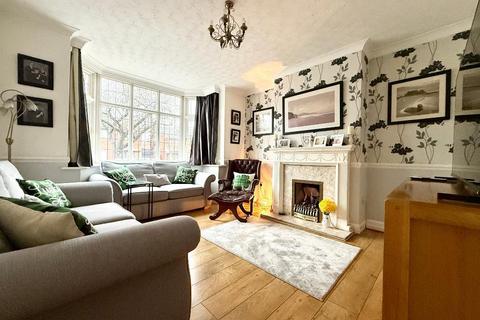 3 bedroom semi-detached house for sale, Oakley Road, Challney, Luton, Bedfordshire, LU4 9PZ