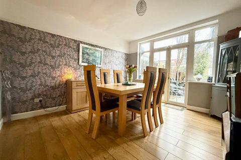 3 bedroom semi-detached house for sale, Oakley Road, Challney, Luton, Bedfordshire, LU4 9PZ