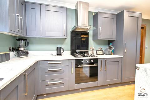 4 bedroom detached house for sale, The Lovells, Emneth, PE14