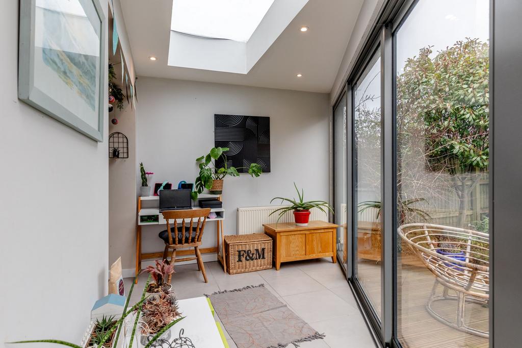 Sun Room /Office space