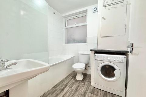 undefined, SOUTH CROYDON CR2