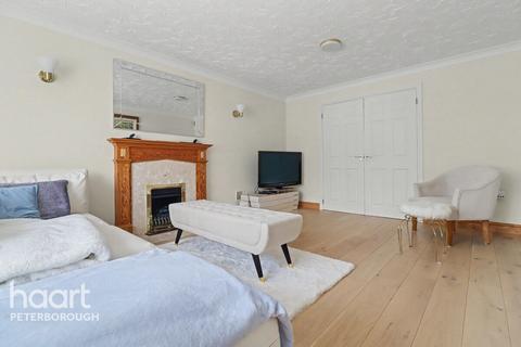 4 bedroom detached house for sale, Gretton Close, Orton Longueville