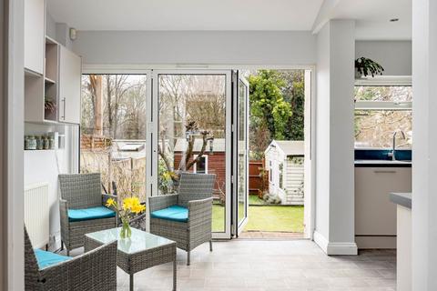 undefined, Lincoln Avenue, South Side, Twickenham