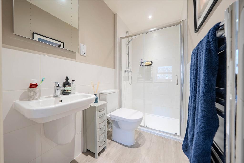 Ensuite