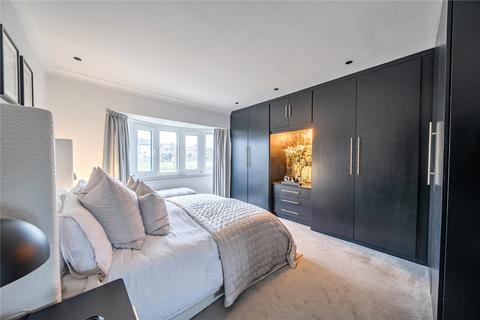 3 bedroom semi-detached house for sale, Robins Grove, Rothwell, Leeds, West Yorkshire