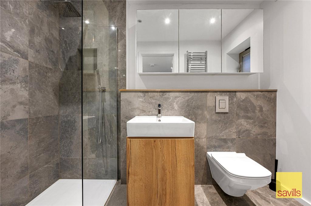 En Suite Shower