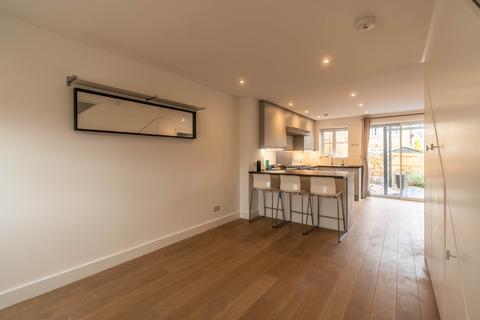 undefined, London  N11