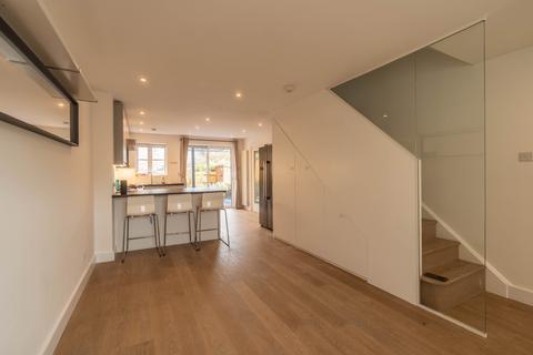 undefined, London  N11