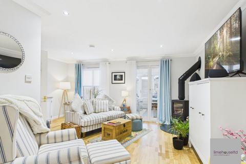 undefined, Crosslaw Gardens, Lanark, ML11